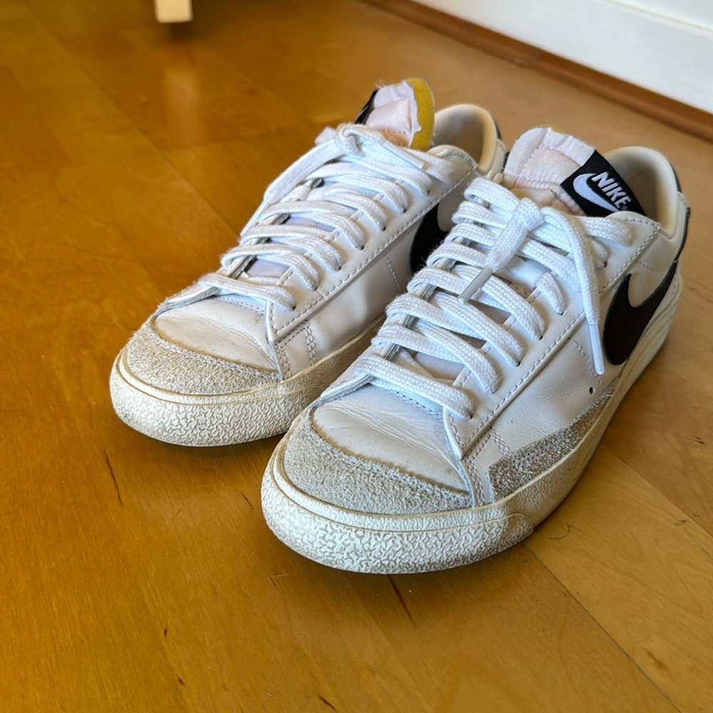Nike low top blazer